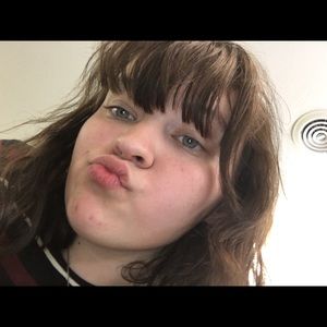 Meet your Posher, Lynn